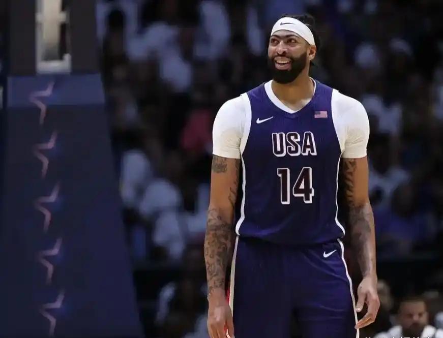 AYX爱游戏优惠 - 詹姆斯巅峰对决，浓眉哥与70激战G2分钟，赛况扑朔迷离胜负难料！